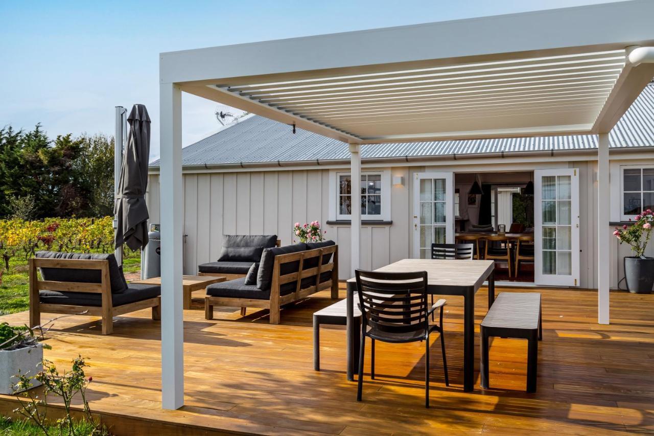 The Wine Shed Villa Martinborough Exterior photo