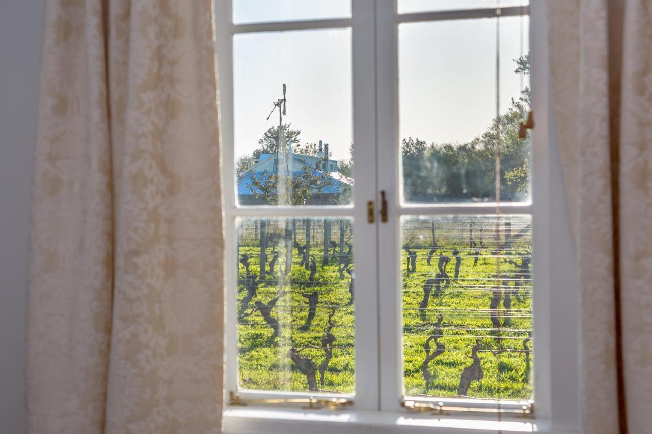The Wine Shed Villa Martinborough Exterior photo